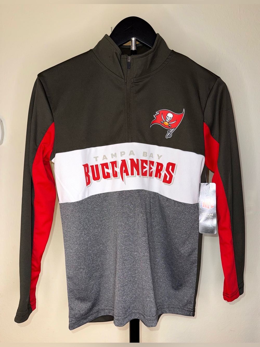 Tampa Bay Buccaneers NFL Team Apparel quarter-zip longsleeve pullover, 14/16 NWT